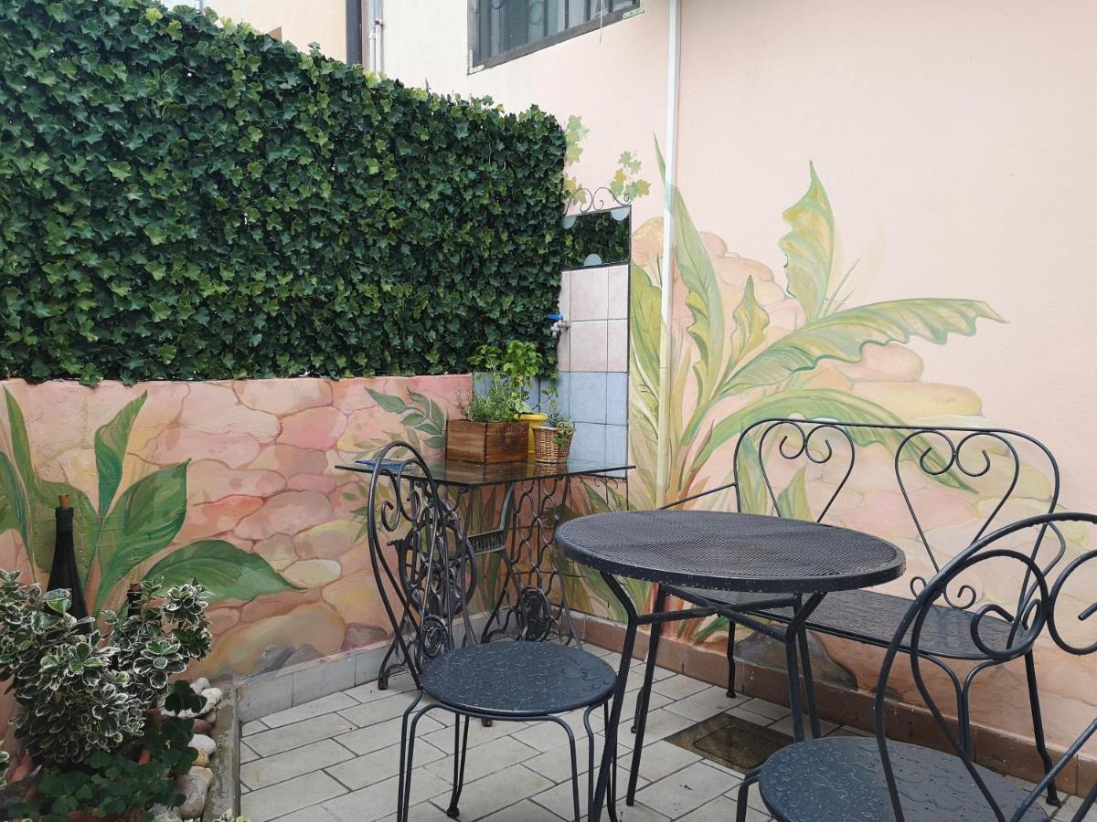 2Bcentral Desenzano del Garda Ngoại thất bức ảnh