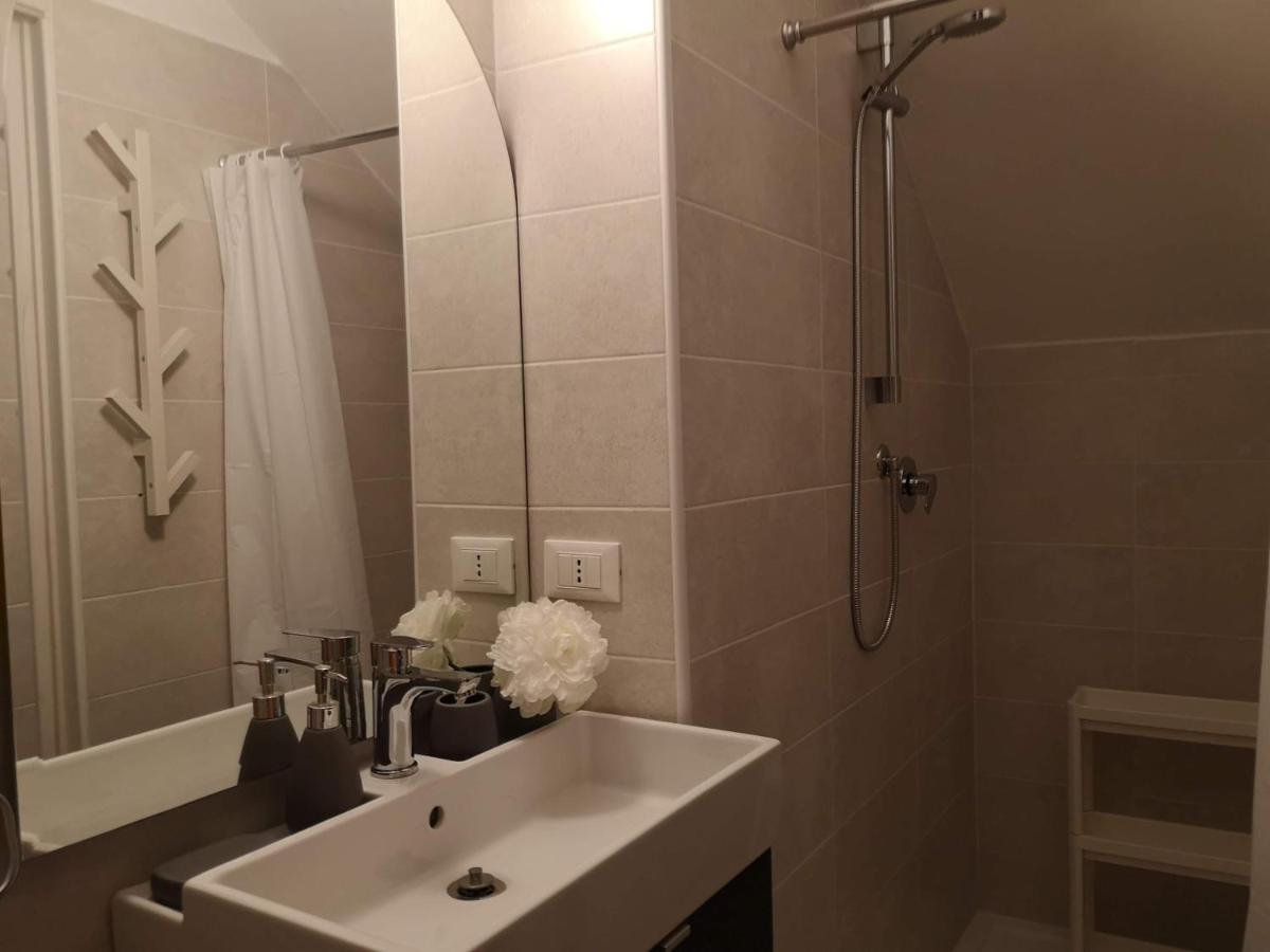 2Bcentral Desenzano del Garda Ngoại thất bức ảnh